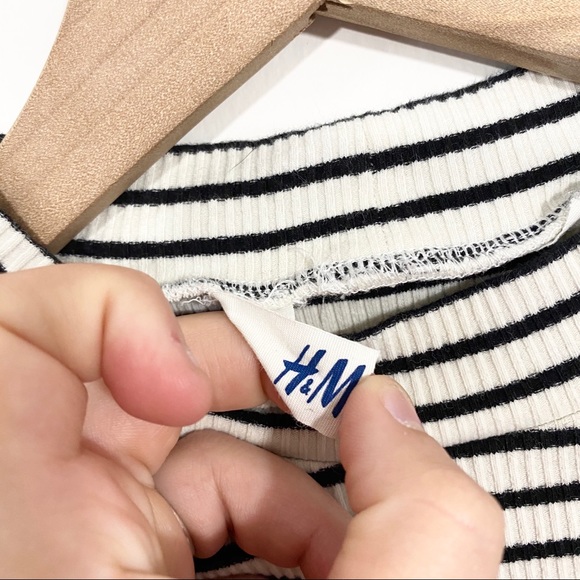 H&M Striped High Neck Long Sleeve Top Size S - Picture 3 of 4